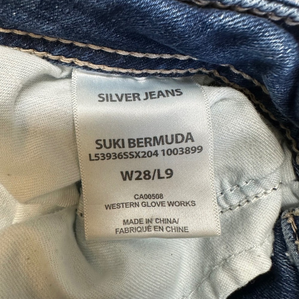 Silver Jeans Co Suki Bermuda Women Size 28 Blue Good Distressed Mid Rise - Picture 3 of 10